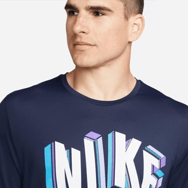 Hiper Dri-Fit grafički trening T-Shirt muške veličine male do X - velike boje opsidijana, bijele i višebojne