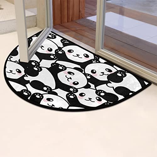 Slatka Panda životinja Poluokrugla prostirka za vrata unutrašnji ulaz, Panda Print uzorak Neklizajući